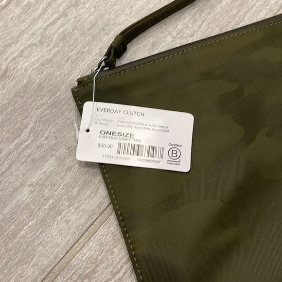 Athleta cosmetic bag - Picture 3 of 3